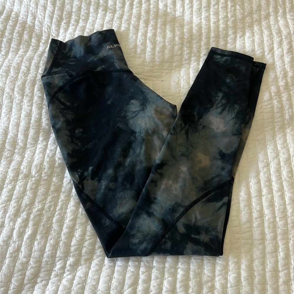 Alphalete leggings